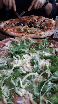 Pizza du Pizzeria La Vendemmia à Élancourt - n°13