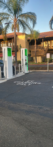 Electric vehicle charging station contractor Escondido