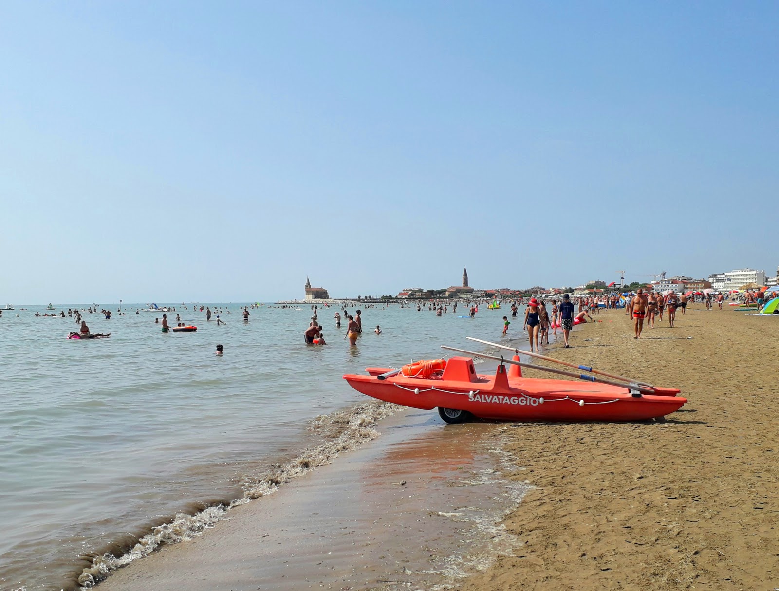 Foto de Spiaggia di Levante área de complejo turístico de playa
