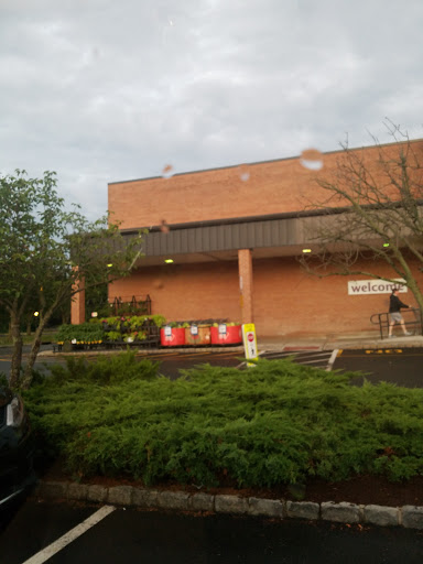 Grocery Store «Stop & Shop», reviews and photos, 404 Springfield Ave, Berkeley Heights, NJ 07922, USA