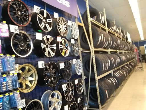 Auto Parts Store «Pep Boys Auto Parts & Service», reviews and photos, 3030 W Lincoln Ave, Anaheim, CA 92801, USA