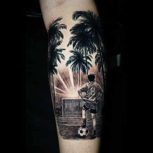 Tattoo Shop «Orange County Tattoo Shop | Illuminati Tattoo», reviews and photos, 165 N Raymond Ave, Fullerton, CA 92831, USA