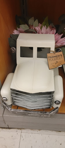 Department Store «T.J. Maxx», reviews and photos, 951 W Pleasant Valley Rd, Parma, OH 44134, USA