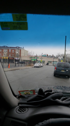 Dollar Store «Dollar Tree», reviews and photos, 1111 S Orange Ave, Newark, NJ 07106, USA