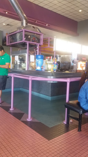 Movie Theater «Regal Cinemas Indio Metro 8», reviews and photos, 81725 CA-111, Indio, CA 92201, USA