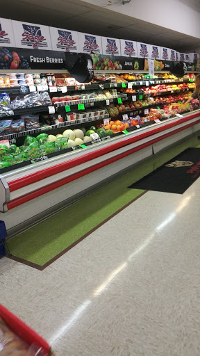 Grocery Store «Piggly Wiggly», reviews and photos, 18 Perry Morris Square, Milton, WV 25541, USA