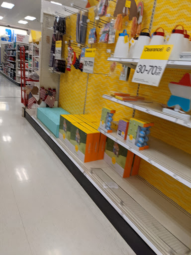 Department Store «Target», reviews and photos, 2295 SE Tualatin Valley Hwy, Hillsboro, OR 97123, USA