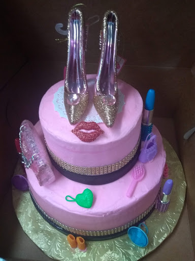 Wedding Bakery «L & P Cake & Candy Shoppe», reviews and photos, 799 Bellefontaine Ave, Marion, OH 43302, USA