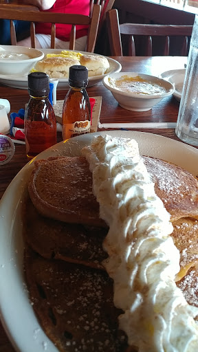 American Restaurant «Cracker Barrel Old Country Store», reviews and photos, 380 N Jacob Dr, Bloomington, IN 47404, USA