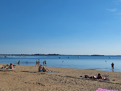 Plage de Mousterian'in fotoğrafı düz ve uzun ile birlikte
