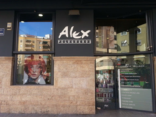 Información y opiniones sobre ALEX PELUQUEROS de Valencia