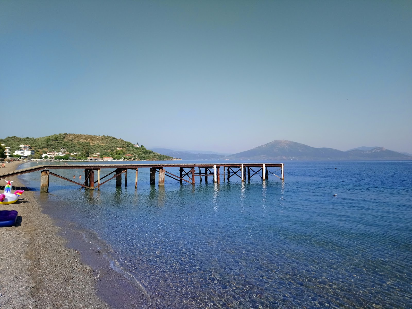Foto di Neos Pirgos beach area servizi