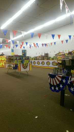 Shopping Mall «Hyde Park Mall», reviews and photos, 3999 Albany Post Rd, Hyde Park, NY 12538, USA