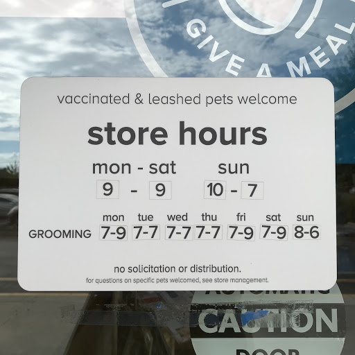 Pet Supply Store «PetSmart», reviews and photos, 28533 Marlboro Ave, Easton, MD 21601, USA