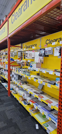 Office Supply Store «Staples», reviews and photos, 672 Queen St, Southington, CT 06489, USA