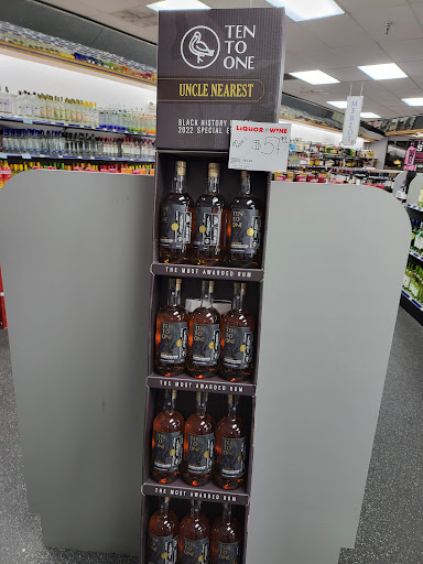 Liquor Store «Montgomery County Liquor & Wine - Goshen Crossing», reviews and photos, 20004 Goshen Rd, Gaithersburg, MD 20879, USA