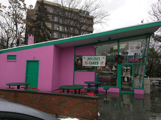 Sunny Daes Ice Cream, 633 Shippan Ave, Stamford, CT 06902, USA, 