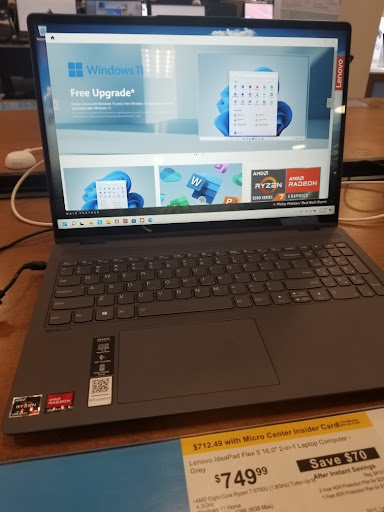 Computer Store «Micro Center», reviews and photos, 5305 S Rice Ave, Houston, TX 77081, USA