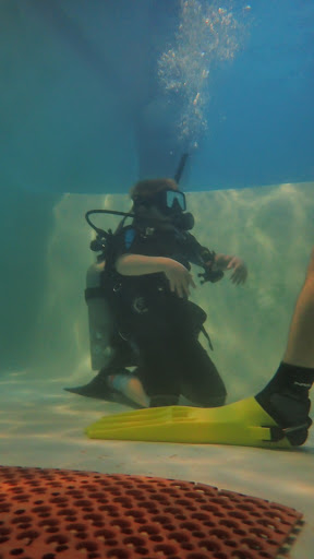 Scuba diving shops in San Antonio