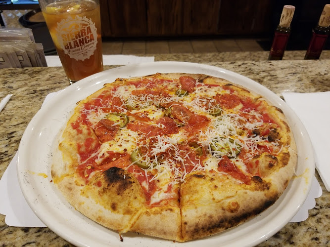 #1 best pizza place in Las Cruces - Luna Rossa Winery & Pizzeria