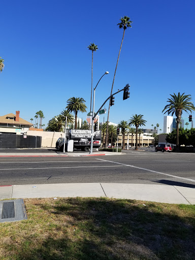 Car Wash «Main Street Car Wash», reviews and photos, 4401 Main St, Riverside, CA 92501, USA