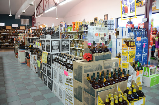 Liquor Store «Paris West Wood Wines & Liquor», reviews and photos, 1220 W Wood St, Paris, TN 38242, USA