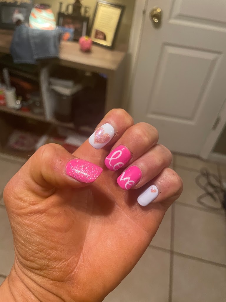 Top Nails 42240