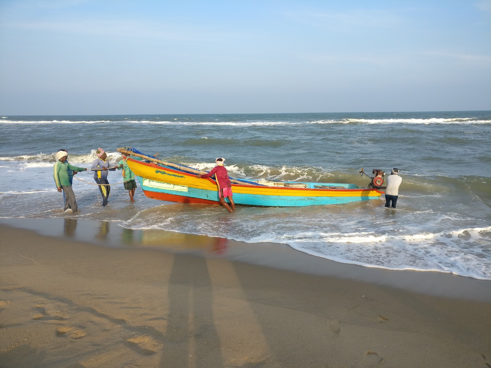 Foto de Thazhanguda Beach - lugar popular entre os apreciadores de relaxamento