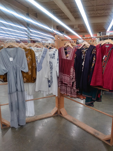 Furniture Store «Cost Plus World Market», reviews and photos, 535 Westport Rd, Kansas City, MO 64111, USA