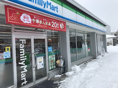 ファミリーマート 小松大領店