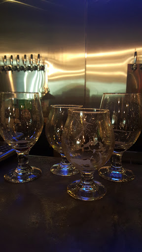 Bar «ISO Beers Beer Bar & Bottle Shop», reviews and photos, 75 E Santa Clara St #120, San Jose, CA 95113, USA