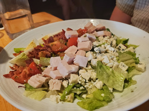 American Restaurant «Pinstripes», reviews and photos, 1150 Willow Rd, Northbrook, IL 60062, USA