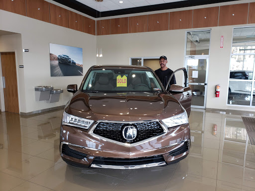 Car Dealer «Vinart Dealerships», reviews and photos, 675 State Ave, Emmaus, PA 18049, USA