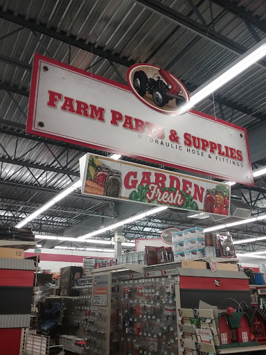 Home Improvement Store «Tractor Supply Co.», reviews and photos, 716 Mohawk St, Herkimer, NY 13350, USA