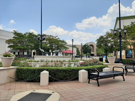Shopping Mall «Lynnhaven Mall», reviews and photos, 701 Lynnhaven Pkwy, Virginia Beach, VA 23452, USA