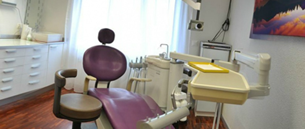 Rezensionen über Domdey's Lächeln | Zahnarzt in Grenchen in Grenchen - Zahnarzt