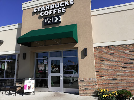 Starbucks Coffee Co, 2205 W 12th St, Erie, PA 16505, USA, 