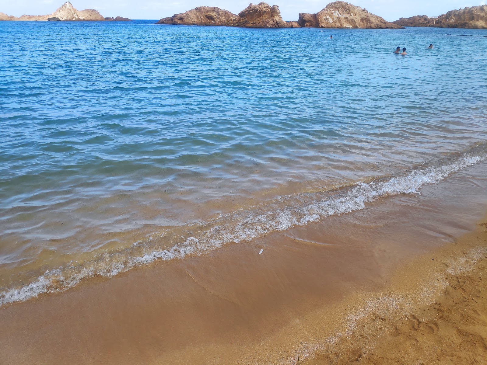 Foto de Cala Pregonda e sua bela paisagem