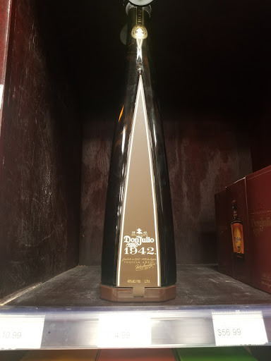 Wine Store «Wine & Spirits», reviews and photos, 543 River Rd, Edgewater, NJ 07020, USA