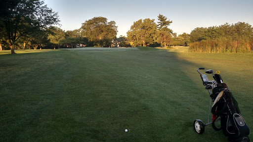 Golf Course «Wilson Road Golf Course», reviews and photos, 1900 N Wilson Rd, Columbus, OH 43228, USA
