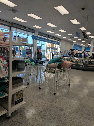 Clothing Store «Ross Dress for Less», reviews and photos, 902 Sepulveda Blvd, Harbor City, CA 90710, USA
