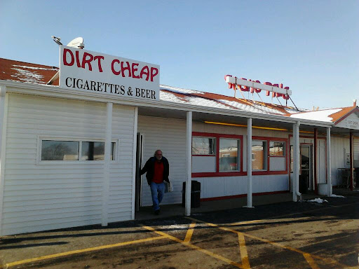 Dirt Cheap, 13898 US-67, West Alton, MO 63386, USA, 