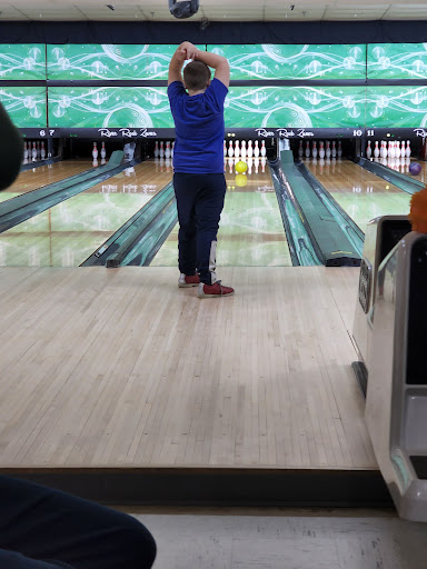 Bowling Alley «River Rock Lanes and Banquet Center», reviews and photos, 1011 N Rd, Ishpeming, MI 49849, USA