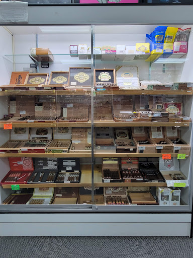 Tobacco Shop «Habits Vape & Smoke shop», reviews and photos, 8391 Folsom Blvd, Sacramento, CA 95826, USA