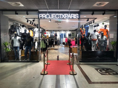 Project X Paris, St Sever : sweat, jean, survêtement et vêtement streetwear à Rouen à Rouen