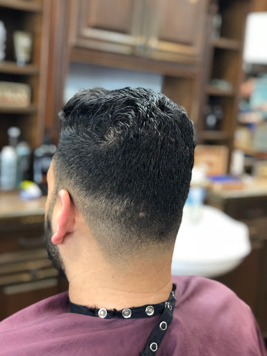 Barber Shop «Alpharetta Barber Shop», reviews and photos, 5530 Windward Pkwy #220, Alpharetta, GA 30004, USA