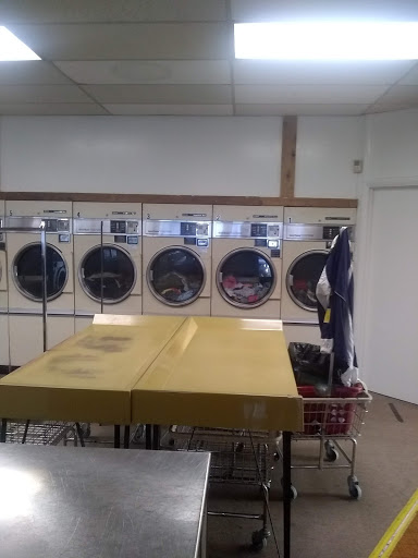 Dry Cleaner «Eastland Fabric Care Center», reviews and photos, 5610 Gull Rd, Kalamazoo, MI 49048, USA