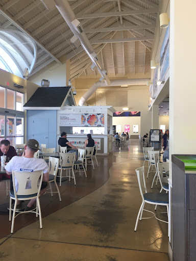 Shopping Mall «Jersey Shore Premium Outlets», reviews and photos, 1 Premium Outlet Blvd, Tinton Falls, NJ 07753, USA