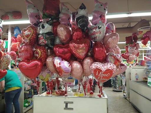 Dollar Store «Dollar Tree», reviews and photos, 10237 Rosecrans Ave, Bellflower, CA 90706, USA