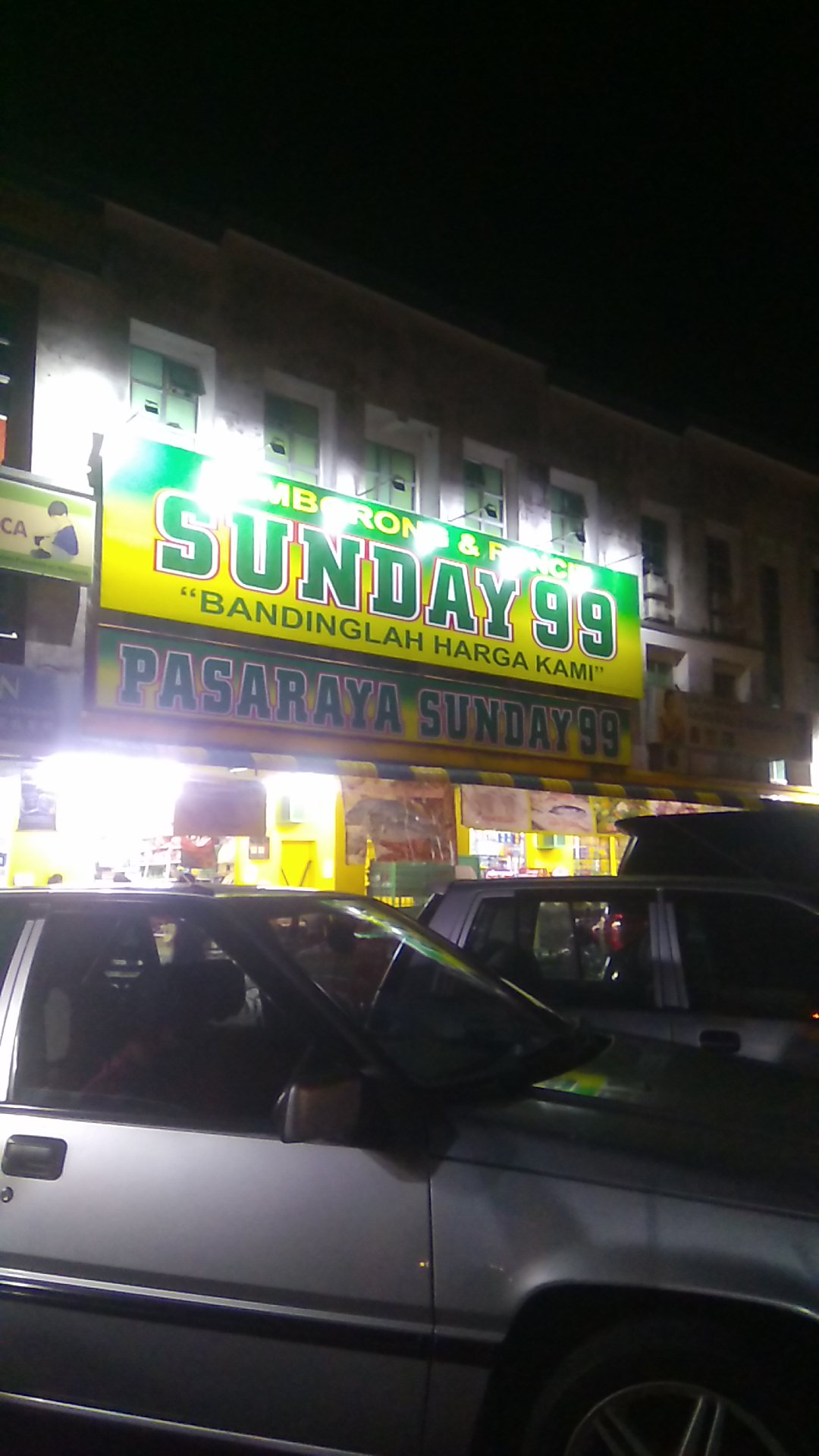 Pasaraya Sunday 99